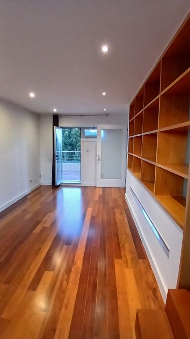 Quarto  para arrendar Maia