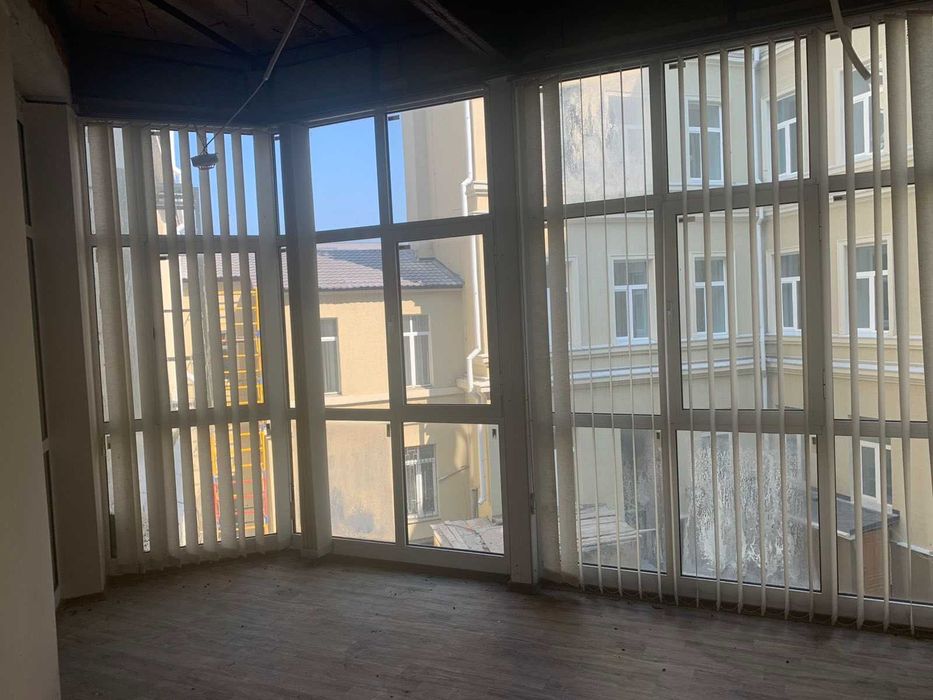 Продам офис 552 кв.м на Дерибасовской. От хозяина