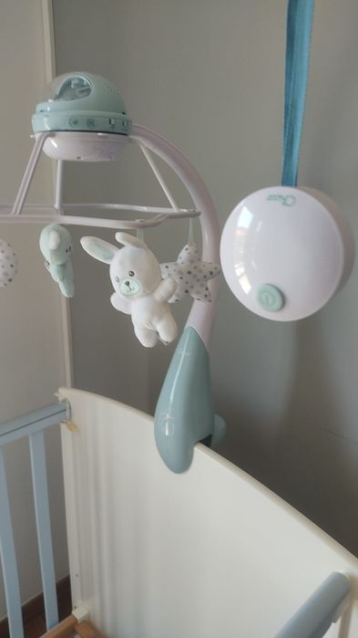 Chicco mobile rainbow