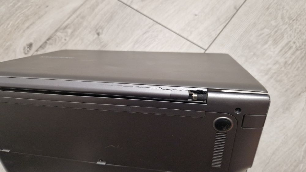 Samsung 530u i3 3gen, 6gb ram bat 1h bez dysku