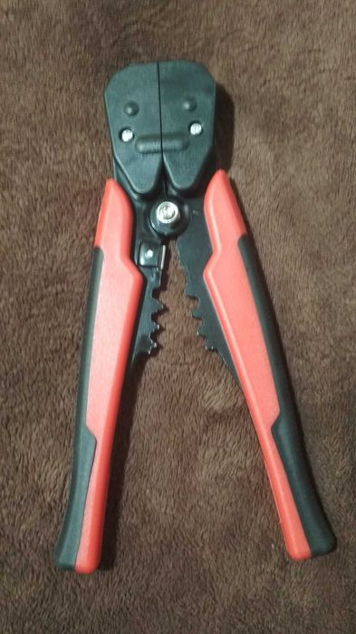 Знімач ізоляці  Автоматичний стрипер