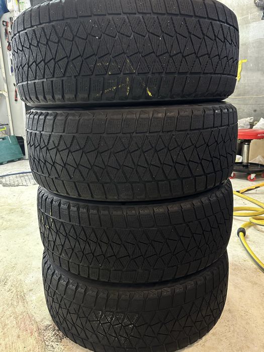 Зимняя резина Bridgestone Blizzak DM-V2 225/55 R17