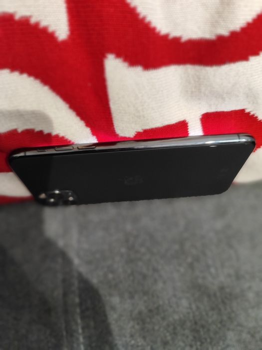 iPhone 11 Pro Max 64 GB