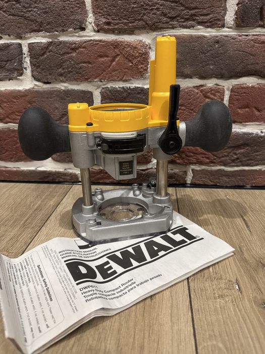DeWalt DNP612 погружная база для фрезера DeWalt  DCW600 DCW604