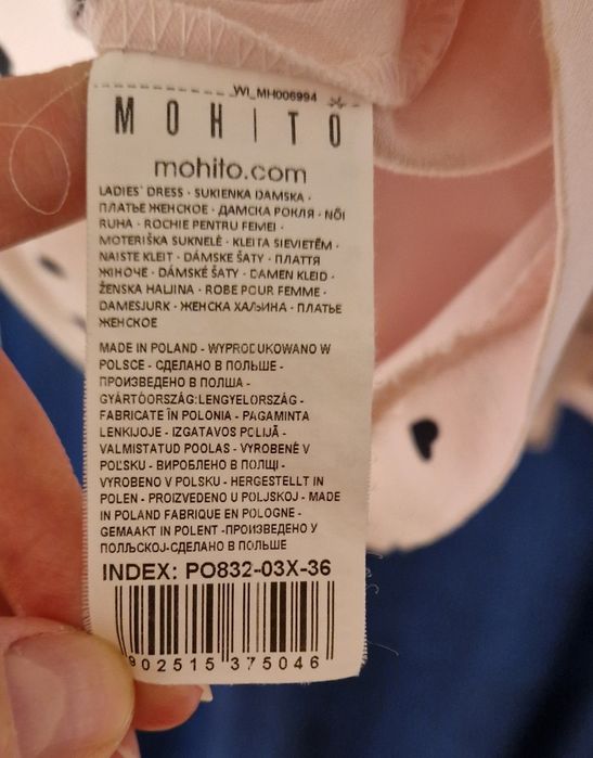 Sukienka z kokardą