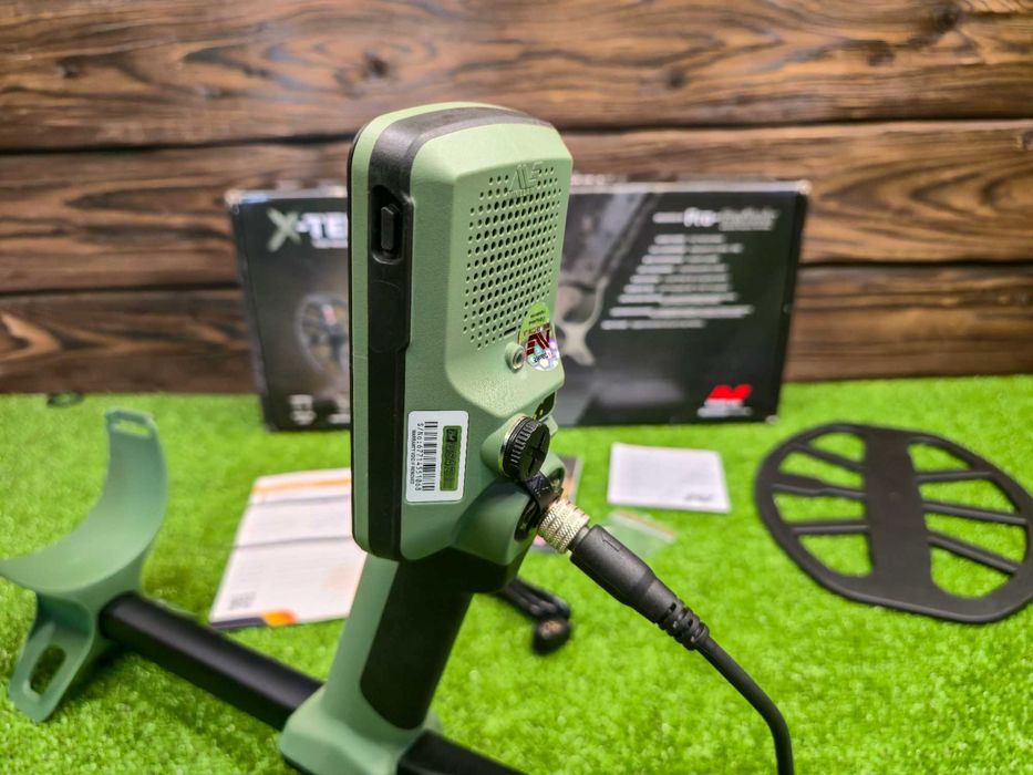 Металошукач Minelab X-Terra Pro