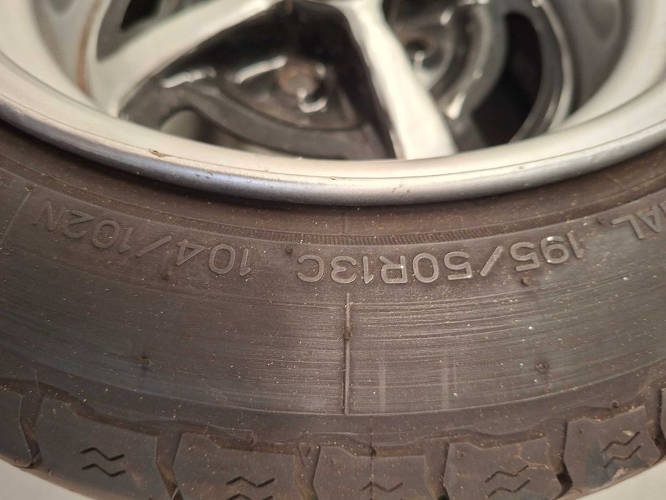 Jantes Rostyle Alargadas com pneus