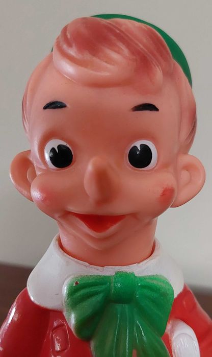 Pinóquio que chia em borracha muito antigo