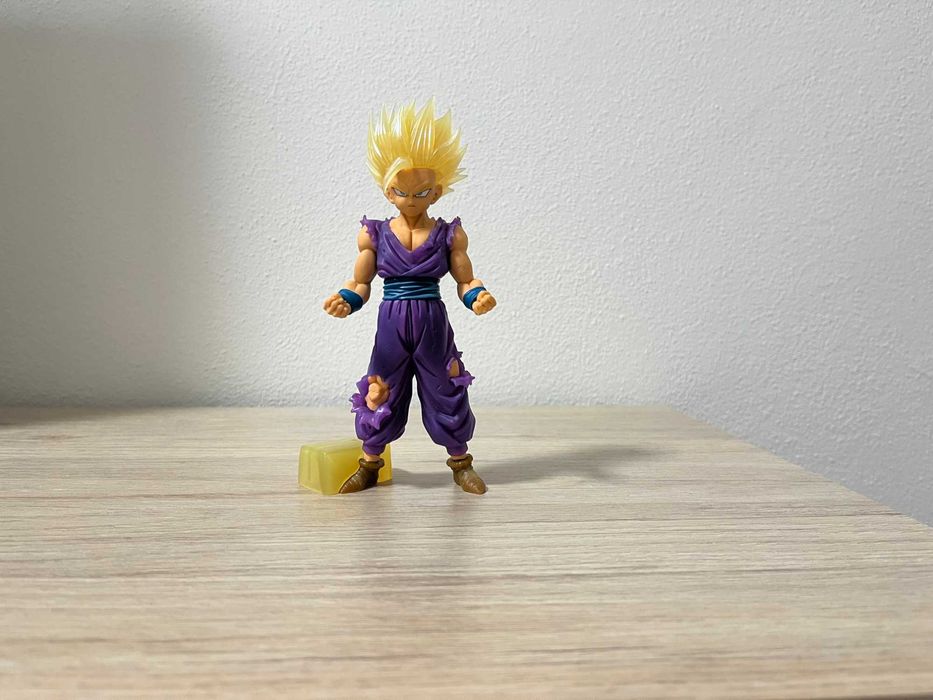 Figuras Coleção (Dragon Ball e outros)