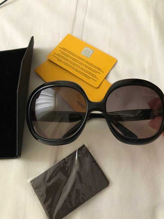 Óculos de sol Fendi