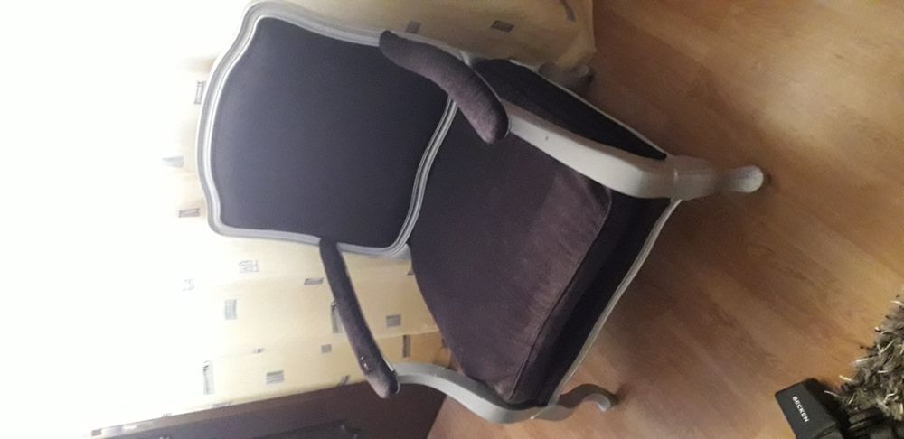 Cadeirão antigo lindíssimo