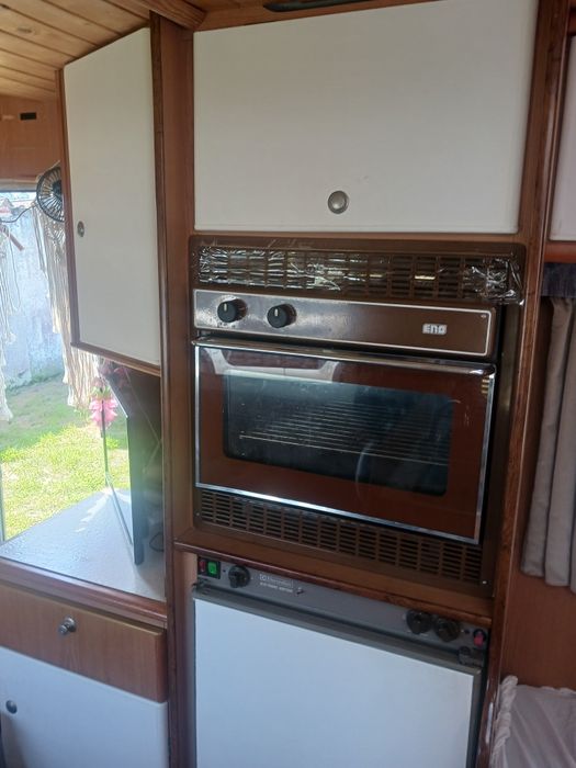 Autocaravana de 7 lugares e 5 dormidas