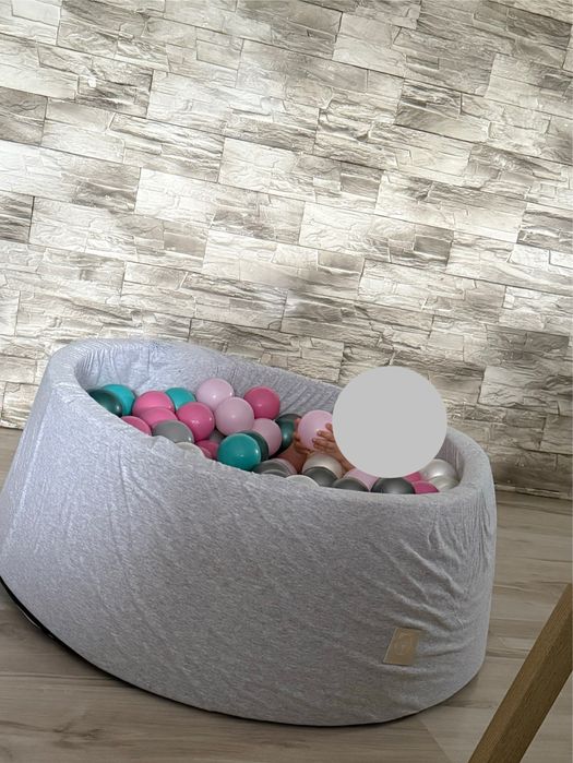 Basen z kulkami Misioo