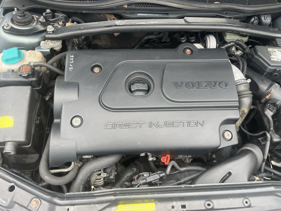 Volvo V70 2.4 Дизель Механіка Гарний стан авто !