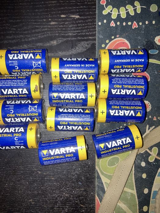 Latarka led varta r14 pancerna max mocna