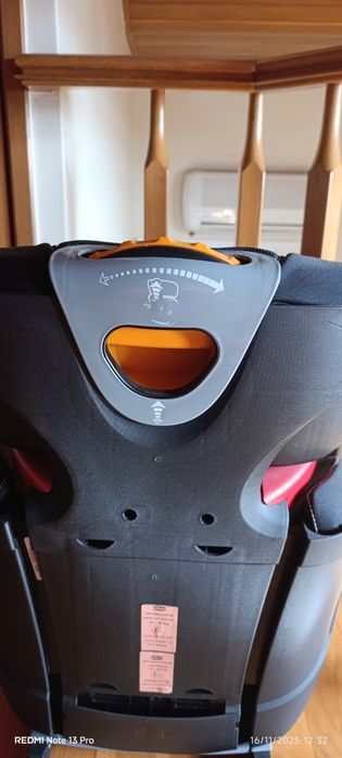 Cadeira Auto 2/3 Chicco com isofix