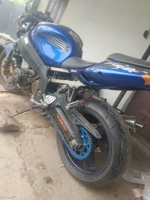 Продам Kawasaki zx9r 2002