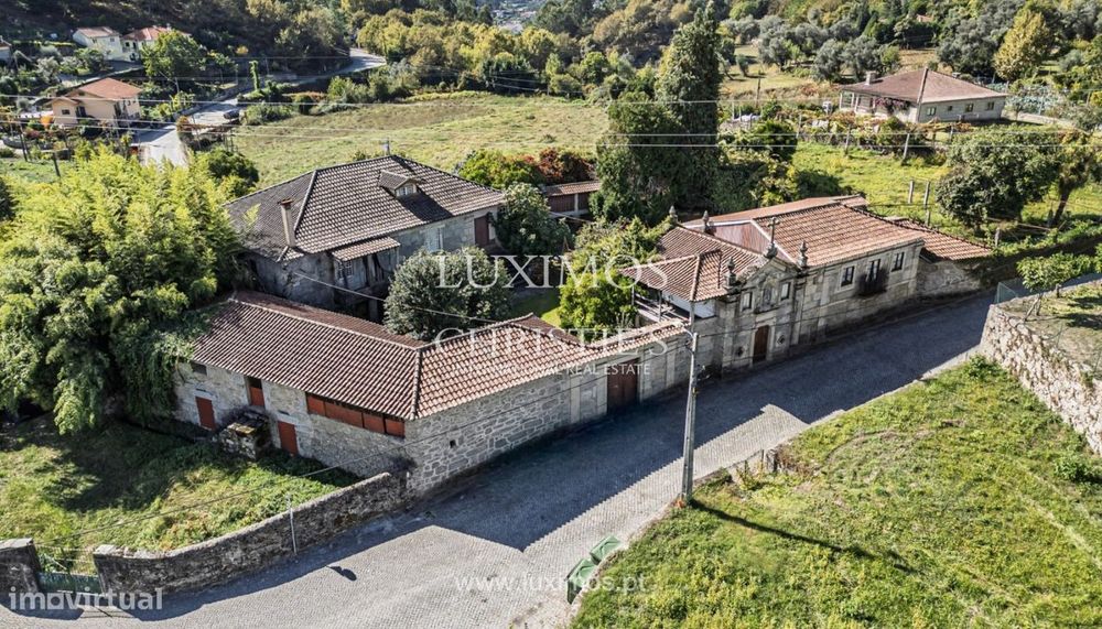 Propriedade do século XVII para venda na Póvoa de Lanhoso