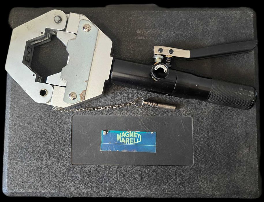 Prasa Hydrauliczna Do Zarabiania Przewodów MAGNETI MARELLI