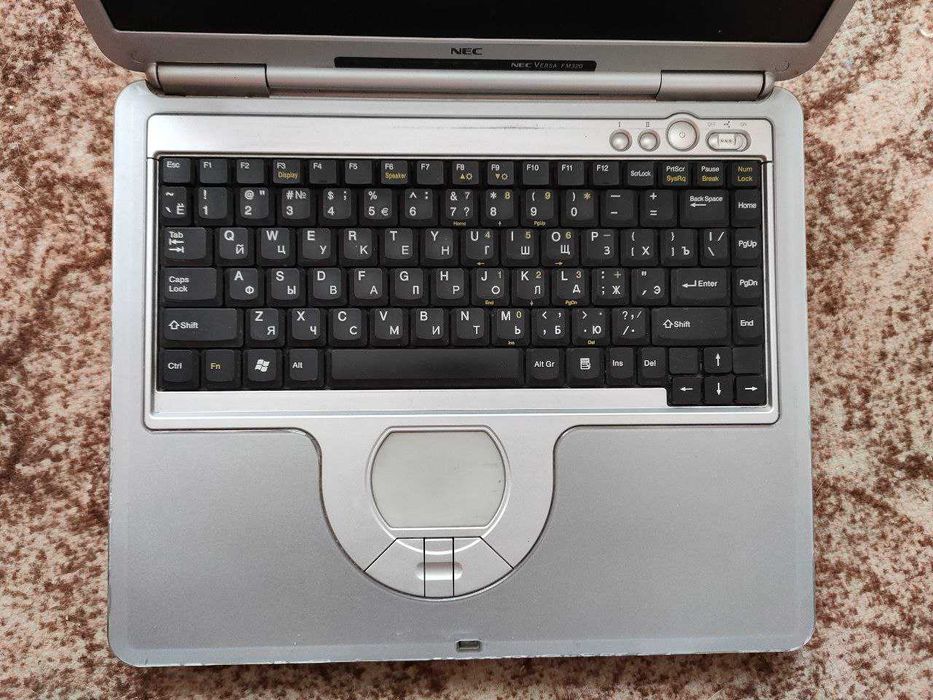 Робочий ноутбук NEC Versa FM320 (без блоку живлення)