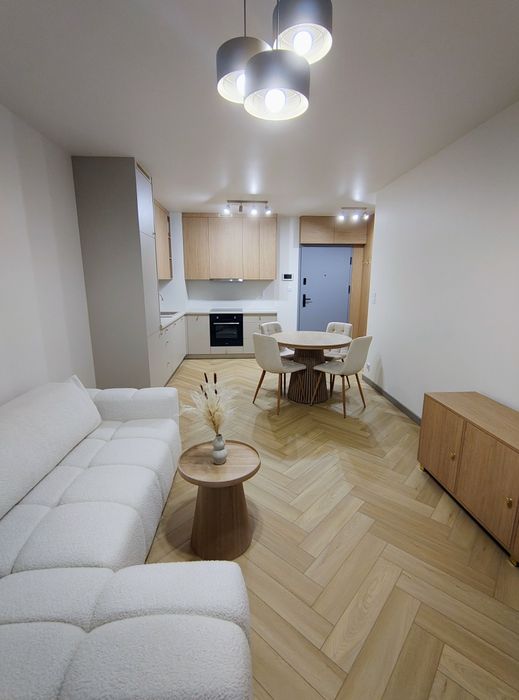 Nowe w pełni wykończone mieszkanie 41,48 m2 z balkonem i miejscem parkingowym. Porosły