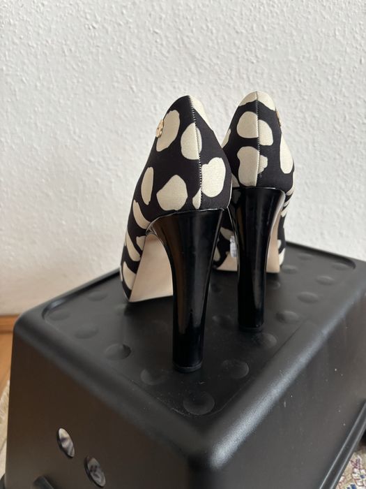 ZJAWISKOWE Szpilki na platformie peep toe NOWE Yamamay 39