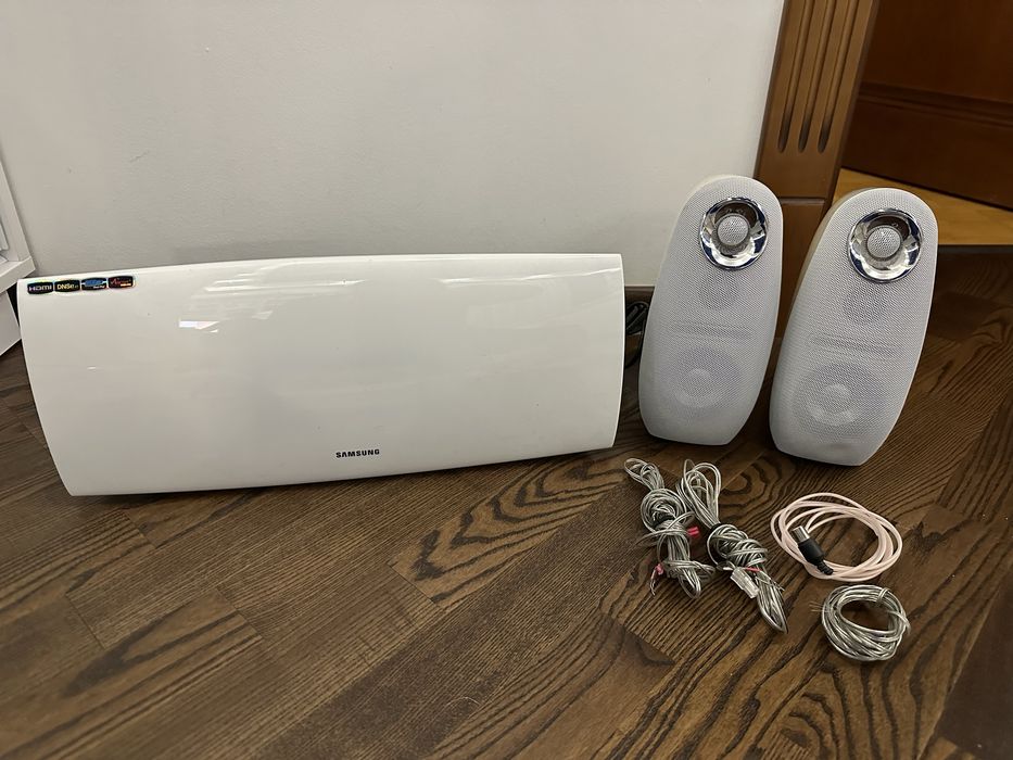 Домашній кінотеатр Samsung HT-A 100 WT/NWT