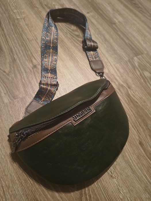 Torebka listonoszka na pasku