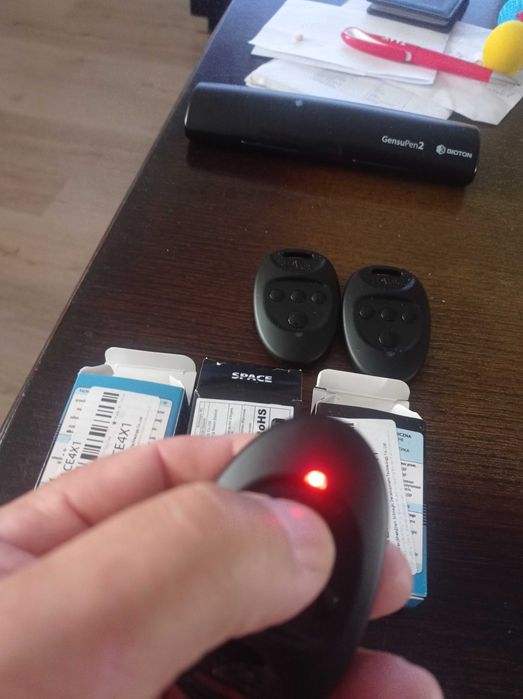 Dwa nowe piloty Came space sp 4 przyciski
