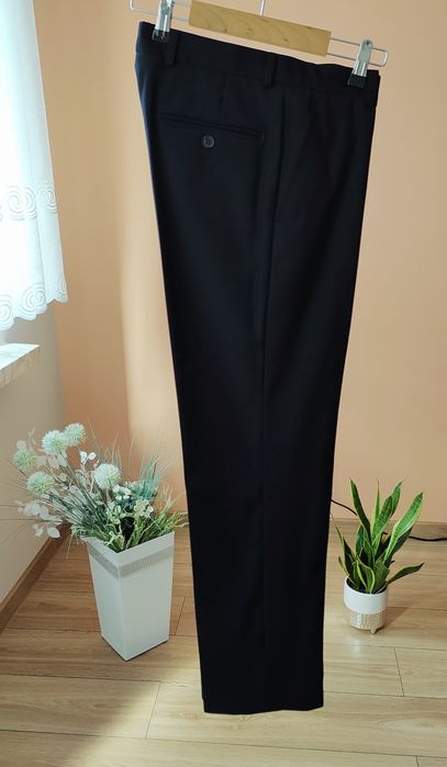Garnitur męski 178/ 182/92/80 M wełna stan bdb, Guittard - slim