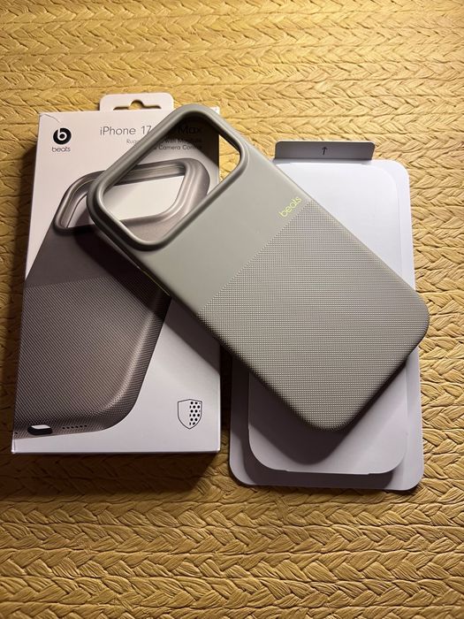Etui Beats do Apple iPhone 17 Pro Max Rugged/ MagSafe/ nowe- otwarte opakowanie