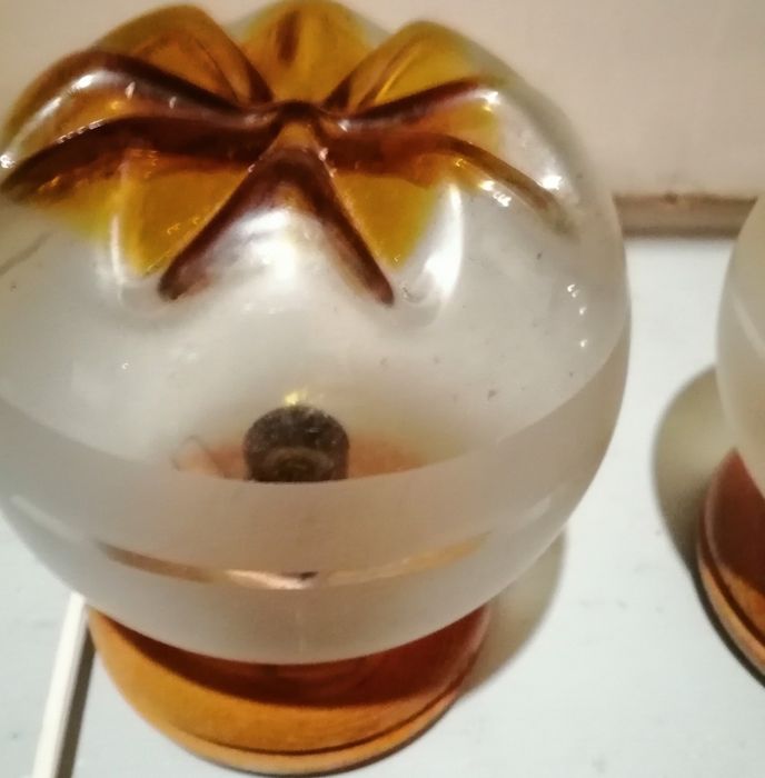 Globos  vários. Candeeiros Antigos