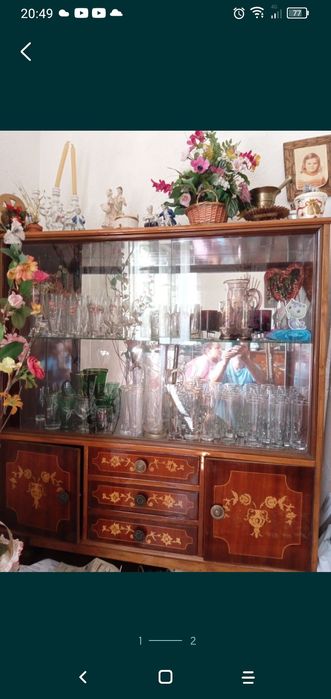 Móvel de sala/ vitrine