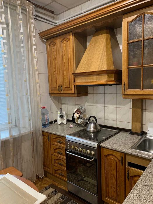 3 -комн квартира сталинка 75 кв.м (Днепрострой)