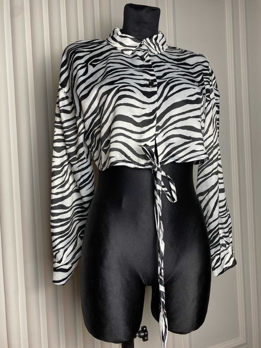 Nowa koszula krótka biała w zebrę 38 M Bershka z wiązaniem na imprezę