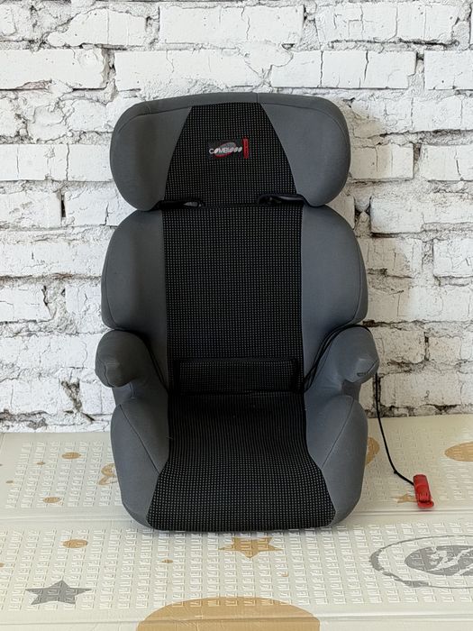 Дитяче автокрісло-бустер Combi Buon Junior, Combi Kobuk Air.