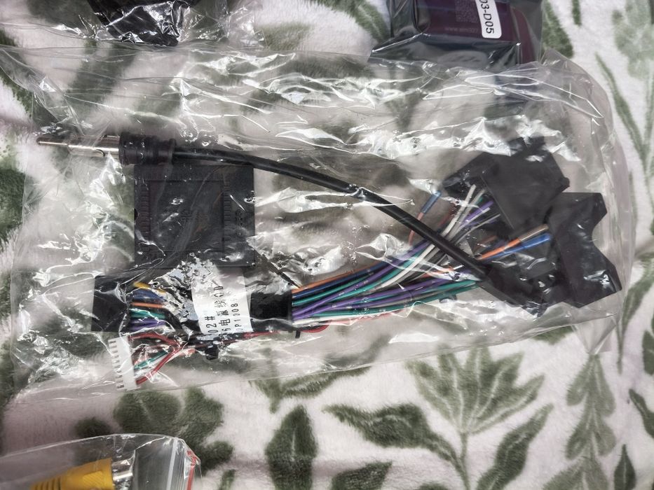 Radio multifunkcyje do auta moduł GPS oraz kamera cofania 29x12