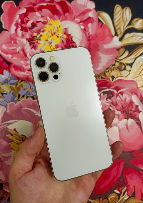 iPhone 12 Pro на 128 Gb.