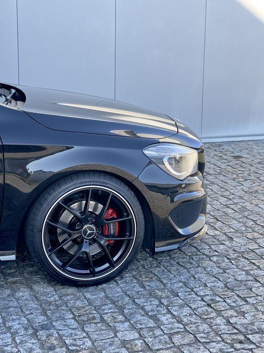 Mercedes CLA 220 AMG ( Trato de crédito)