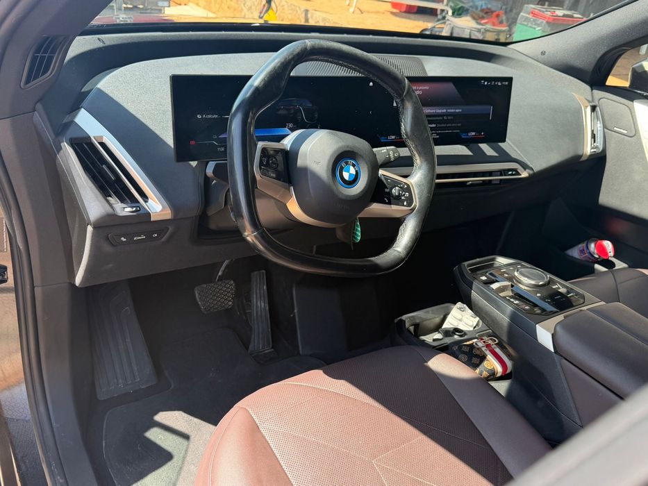 BMW iX — fotografia 8