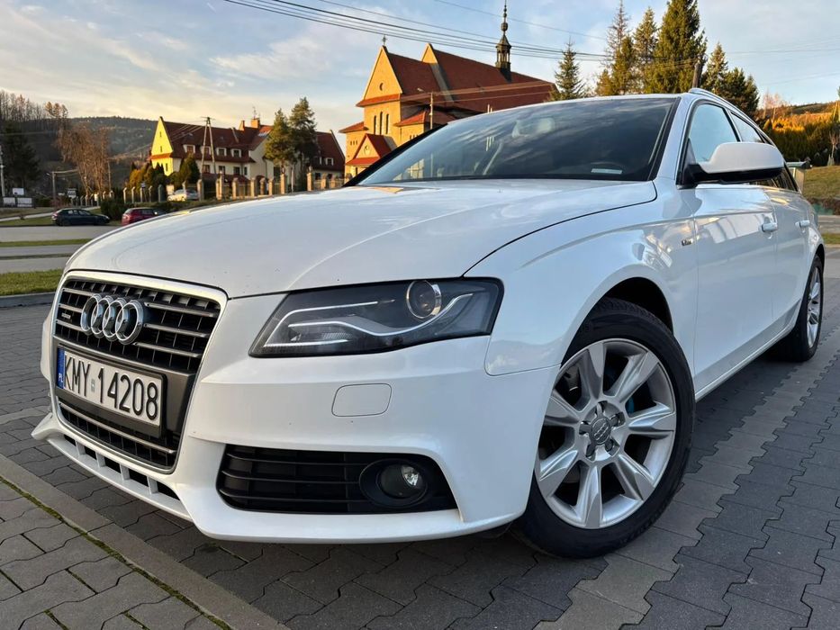 Audi A4 Avant Audi A4B8 2.0tdi 170km CAHA Quattro Hak