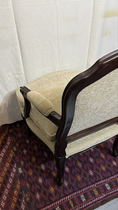 Cadeirao estilo Berger” em estado de novo