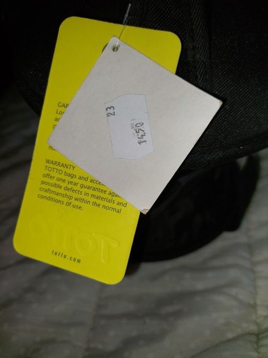 Porta cds novo com etiqueta Totto