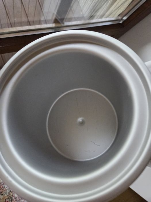 Sprzedam maszynkę do domowych lodów SilverCrest