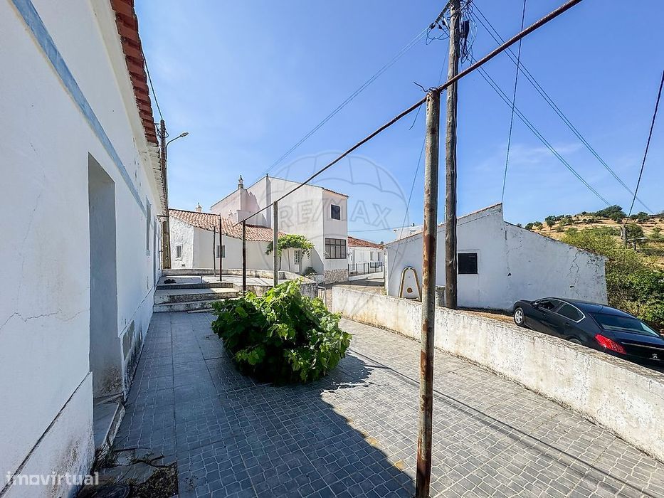 Moradia T2 para venda