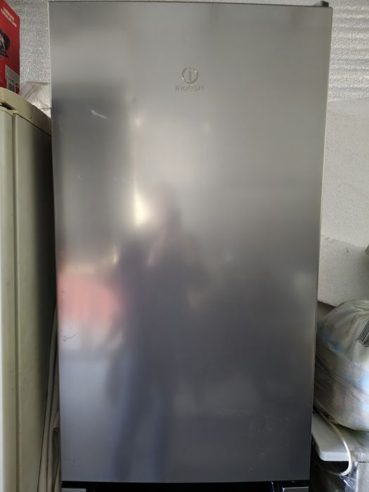 Холодильник Indesit