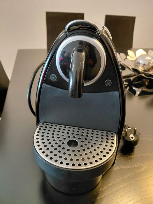 Maquina café nespresso como nova