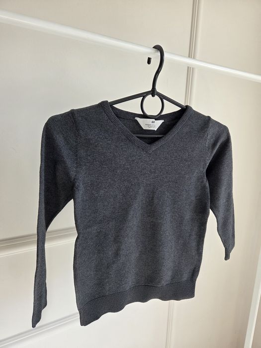 Elegancki sweterek chłopięcy H&M 110/116