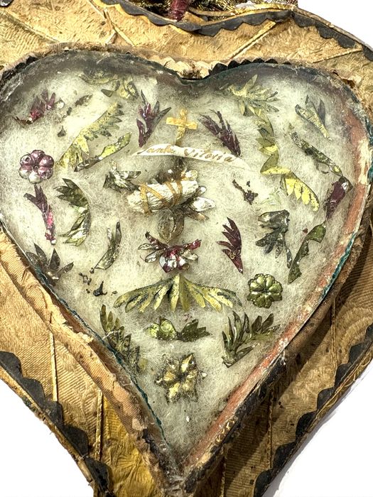 Fantástico antigo registo relicário com relíquia da Santa Vitória