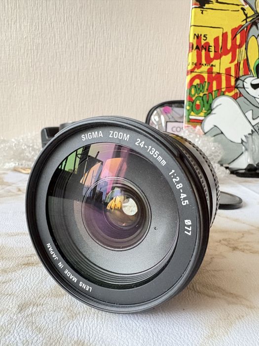 Універсальний обʼєктив Sigma 24-135 mm f/2,8-4,5 CANON